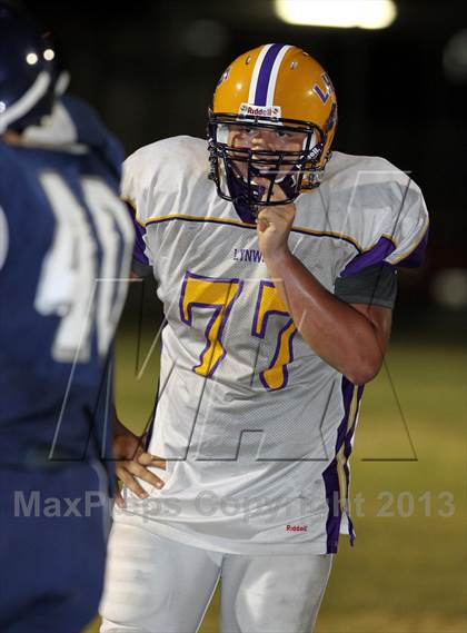 Thumbnail 3 in Lynwood vs. South East photogallery.