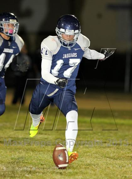 Thumbnail 3 in Lynwood vs. South East photogallery.