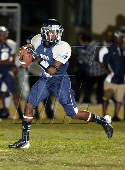 Thumbnail 1 in Lynwood vs. South East photogallery.