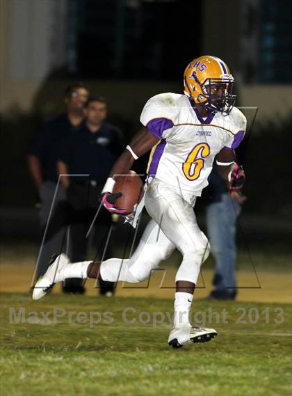 Thumbnail 1 in Lynwood vs. South East photogallery.