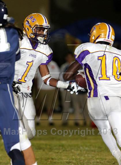 Thumbnail 2 in Lynwood vs. South East photogallery.