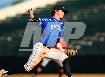 Thumbnail 2 in Mogollon vs Bagdad (AIA 1A State Final) photogallery.