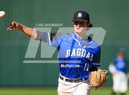 Thumbnail 3 in Mogollon vs Bagdad (AIA 1A State Final) photogallery.