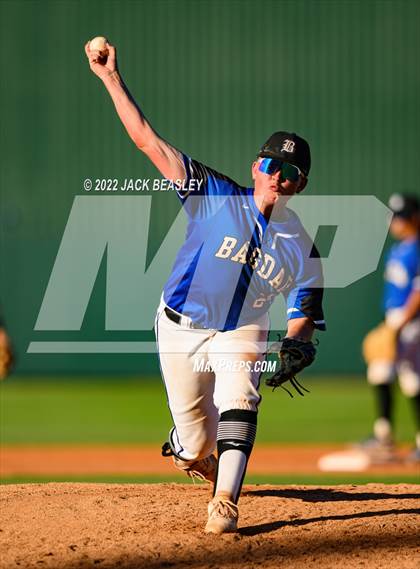 Thumbnail 3 in Mogollon vs Bagdad (AIA 1A State Final) photogallery.