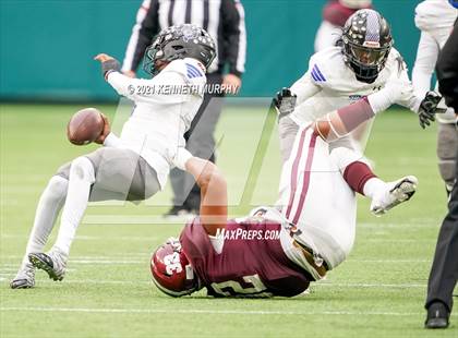 Thumbnail 2 in Red Oak vs Mansfield Summit (UIL 5A Division 1 Quarterfinal) photogallery.