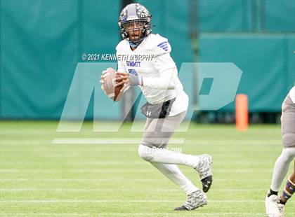 Thumbnail 2 in Red Oak vs Mansfield Summit (UIL 5A Division 1 Quarterfinal) photogallery.