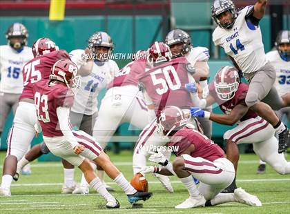 Thumbnail 2 in Red Oak vs Mansfield Summit (UIL 5A Division 1 Quarterfinal) photogallery.