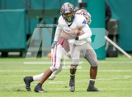 Thumbnail 1 in Red Oak vs Mansfield Summit (UIL 5A Division 1 Quarterfinal) photogallery.