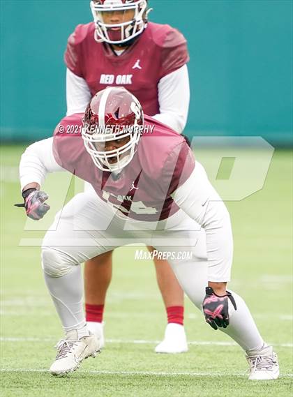 Thumbnail 2 in Red Oak vs Mansfield Summit (UIL 5A Division 1 Quarterfinal) photogallery.