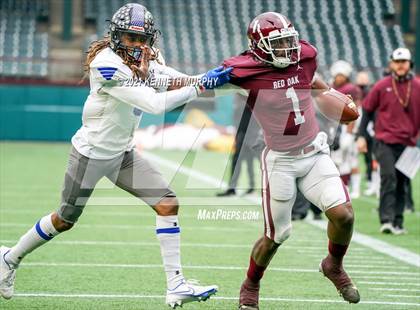 Thumbnail 3 in Red Oak vs Mansfield Summit (UIL 5A Division 1 Quarterfinal) photogallery.