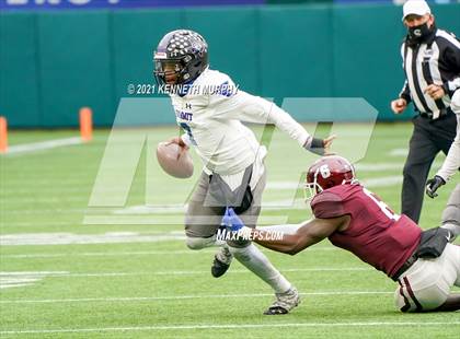Thumbnail 2 in Red Oak vs Mansfield Summit (UIL 5A Division 1 Quarterfinal) photogallery.