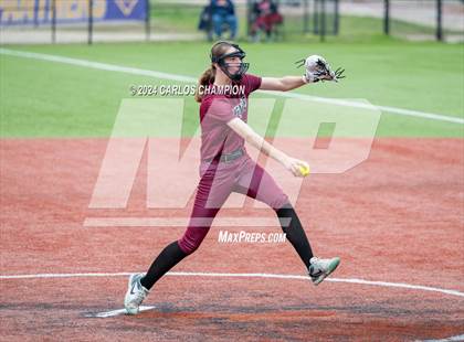 Thumbnail 2 in Weiss vs. West (Liberty Hill Round Robin) photogallery.