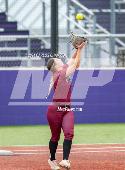 Thumbnail 3 in Weiss vs. West (Liberty Hill Round Robin) photogallery.