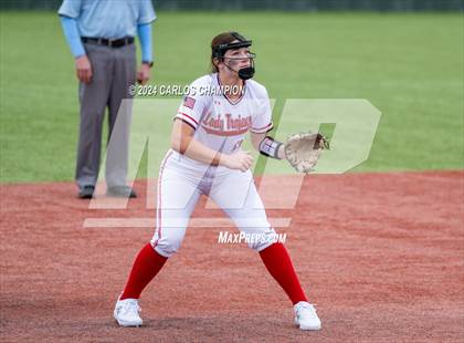 Thumbnail 3 in Weiss vs. West (Liberty Hill Round Robin) photogallery.
