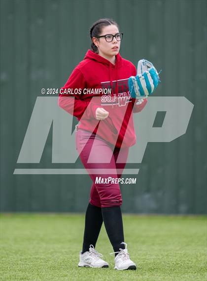 Thumbnail 3 in Weiss vs. West (Liberty Hill Round Robin) photogallery.