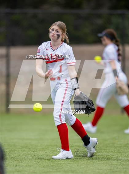 Thumbnail 3 in Weiss vs. West (Liberty Hill Round Robin) photogallery.