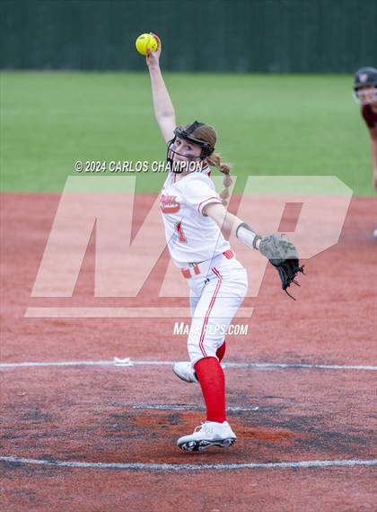 Thumbnail 2 in Weiss vs. West (Liberty Hill Round Robin) photogallery.