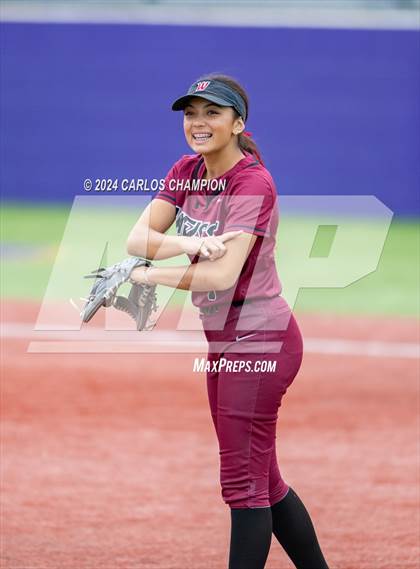 Thumbnail 2 in Weiss vs. West (Liberty Hill Round Robin) photogallery.