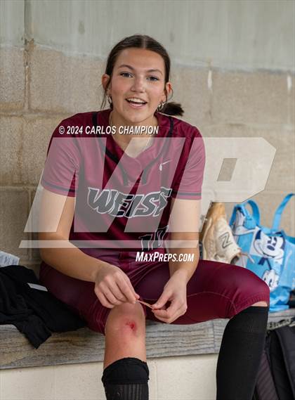 Thumbnail 2 in Weiss vs. West (Liberty Hill Round Robin) photogallery.