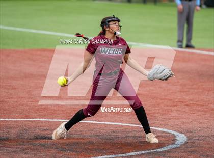 Thumbnail 2 in Weiss vs. West (Liberty Hill Round Robin) photogallery.