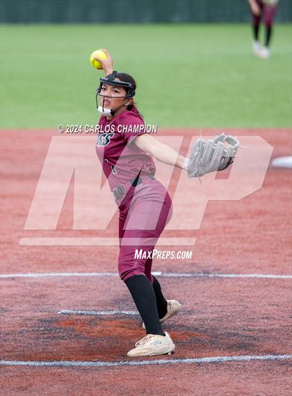 Thumbnail 1 in Weiss vs. West (Liberty Hill Round Robin) photogallery.