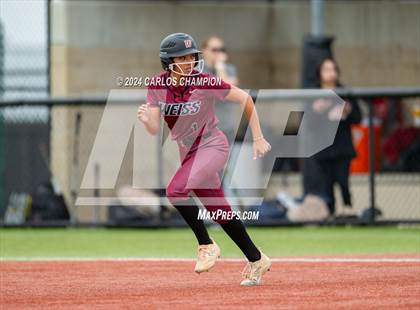Thumbnail 2 in Weiss vs. West (Liberty Hill Round Robin) photogallery.