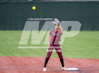 Thumbnail 2 in Weiss vs. West (Liberty Hill Round Robin) photogallery.