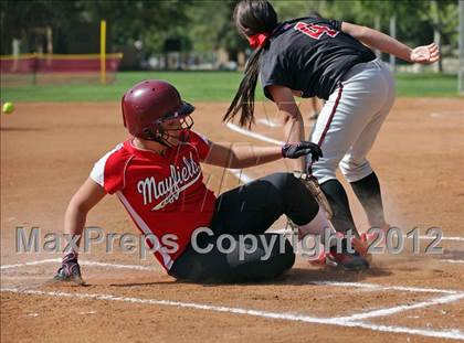 Thumbnail 2 in Rio Hondo Prep @ Mayfield photogallery.