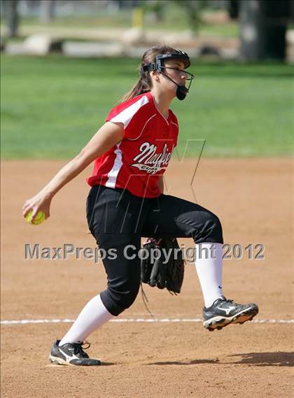 Thumbnail 2 in Rio Hondo Prep @ Mayfield photogallery.