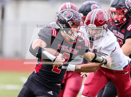Thumbnail 3 in Okanogan @ Toledo (WIAA State 2B Semi-Final) photogallery.