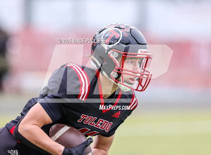 Thumbnail 3 in Okanogan @ Toledo (WIAA State 2B Semi-Final) photogallery.