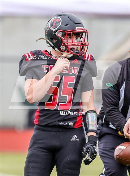 Thumbnail 2 in Okanogan @ Toledo (WIAA State 2B Semi-Final) photogallery.