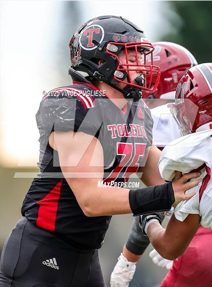 Thumbnail 2 in Okanogan @ Toledo (WIAA State 2B Semi-Final) photogallery.