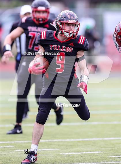 Thumbnail 3 in Okanogan @ Toledo (WIAA State 2B Semi-Final) photogallery.