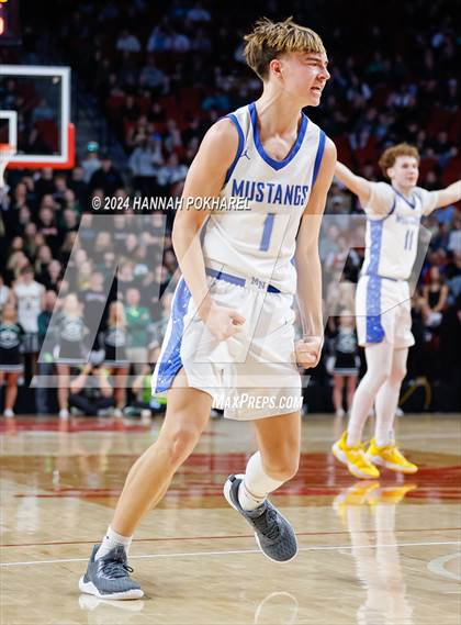 Thumbnail 2 in Millard North vs. Gretna (NSAA Class A Quarterfinal) photogallery.