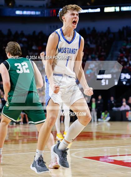 Thumbnail 2 in Millard North vs. Gretna (NSAA Class A Quarterfinal) photogallery.