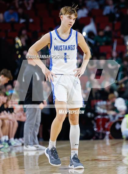 Thumbnail 3 in Millard North vs. Gretna (NSAA Class A Quarterfinal) photogallery.