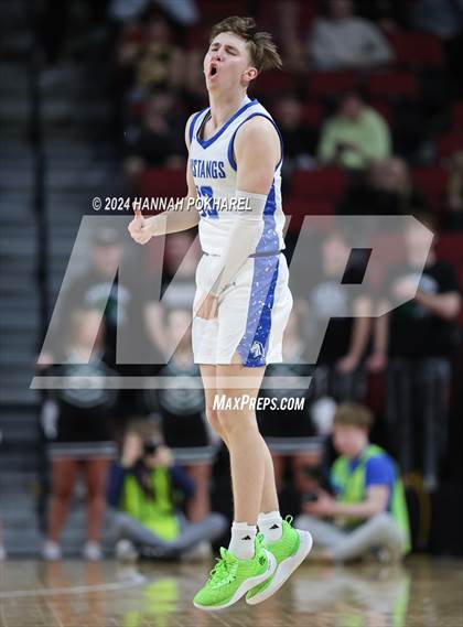 Thumbnail 2 in Millard North vs. Gretna (NSAA Class A Quarterfinal) photogallery.