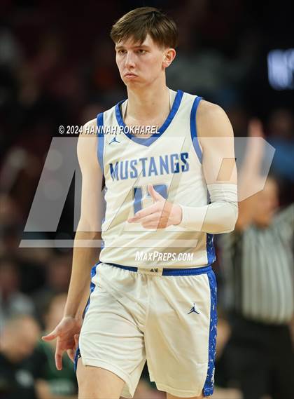 Thumbnail 2 in Millard North vs. Gretna (NSAA Class A Quarterfinal) photogallery.