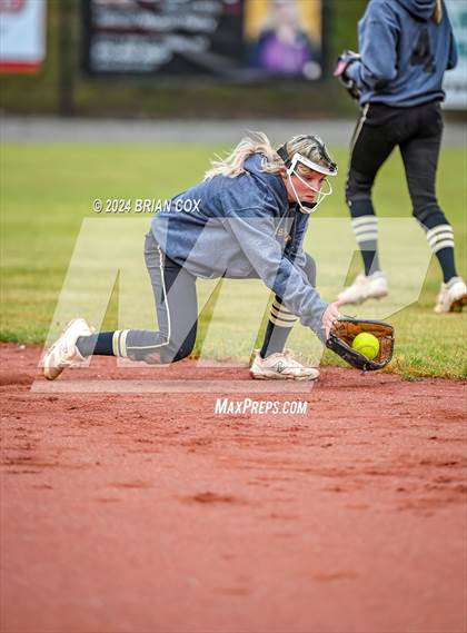 Thumbnail 3 in Elkins vs West Fork (AAA 3A-1 District Tournament) photogallery.