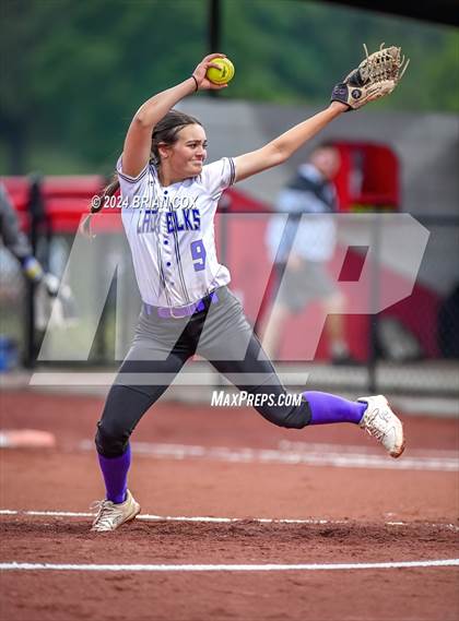 Thumbnail 2 in Elkins vs West Fork (AAA 3A-1 District Tournament) photogallery.