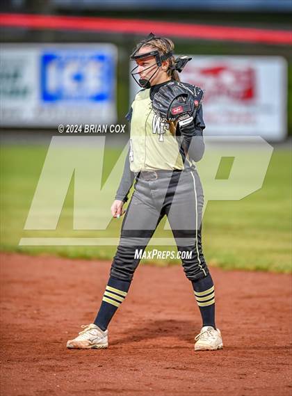Thumbnail 1 in Elkins vs West Fork (AAA 3A-1 District Tournament) photogallery.