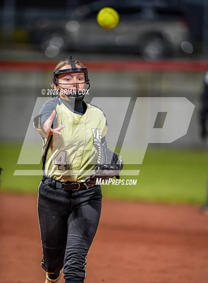 Thumbnail 2 in Elkins vs West Fork (AAA 3A-1 District Tournament) photogallery.