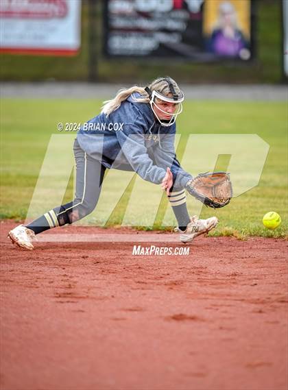 Thumbnail 2 in Elkins vs West Fork (AAA 3A-1 District Tournament) photogallery.