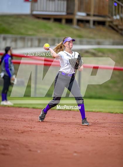Thumbnail 2 in Elkins vs West Fork (AAA 3A-1 District Tournament) photogallery.