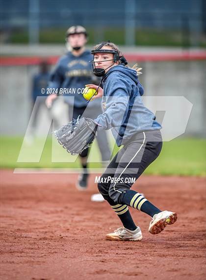 Thumbnail 2 in Elkins vs West Fork (AAA 3A-1 District Tournament) photogallery.