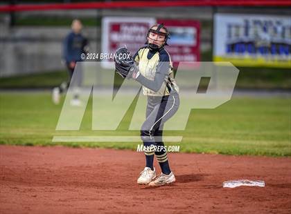 Thumbnail 3 in Elkins vs West Fork (AAA 3A-1 District Tournament) photogallery.