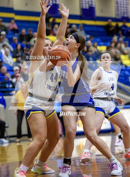 Thumbnail 2 in Farwell vs. Lipan (HD Howard Classic) photogallery.