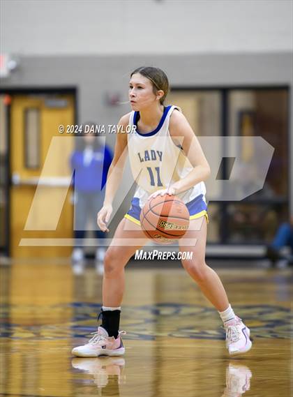 Thumbnail 2 in Farwell vs. Lipan (HD Howard Classic) photogallery.