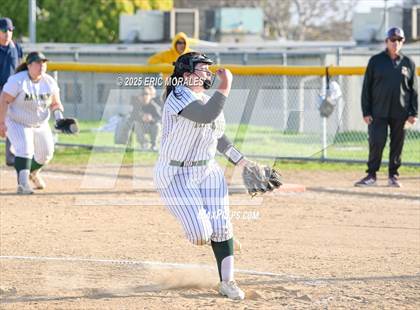 Thumbnail 3 in Mar Vista vs Point Loma (Hilltop Tournament) photogallery.